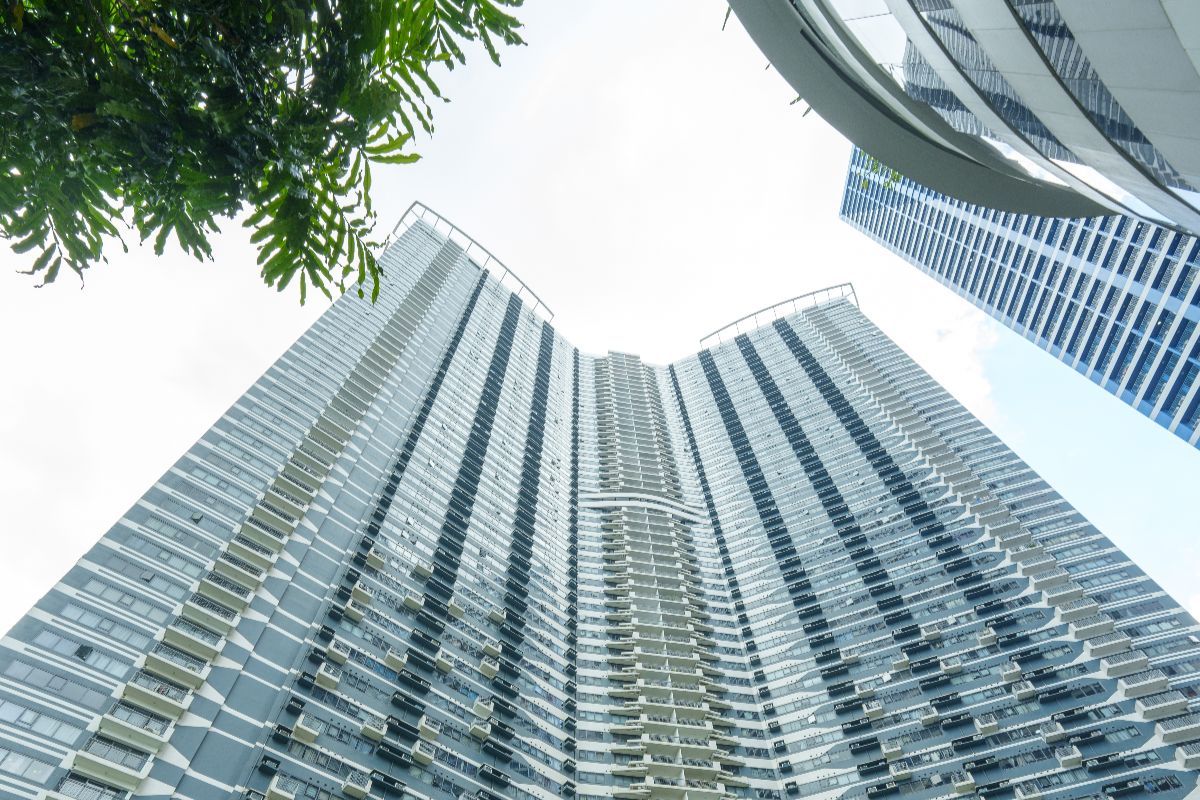 5 Reasons Why Young Professionals Should Live in Makati