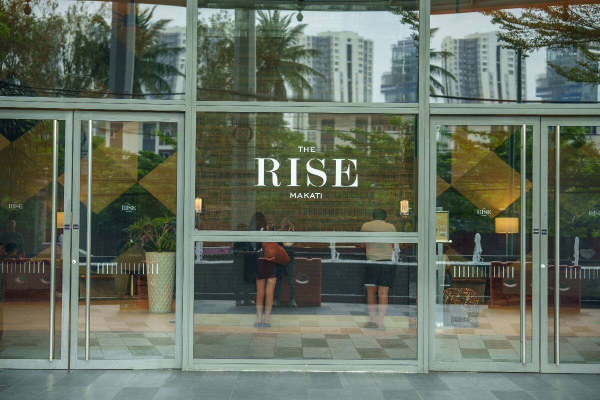 5 Reasons to Live in a High-End Condo